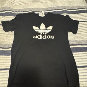 Adidas T-Shirt